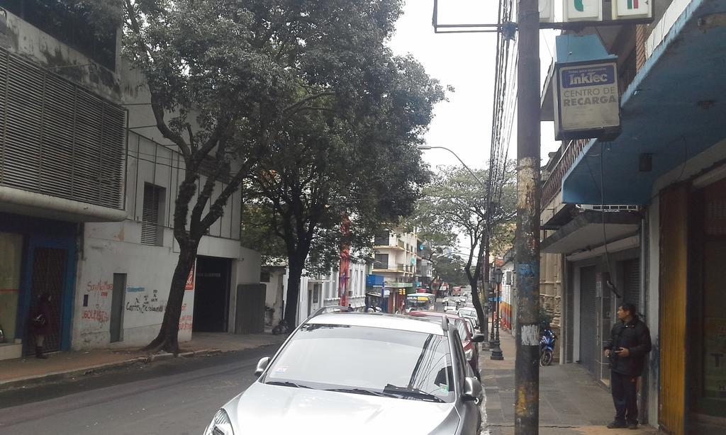 Estudio En El Centro De Asunción Eksteriør billede